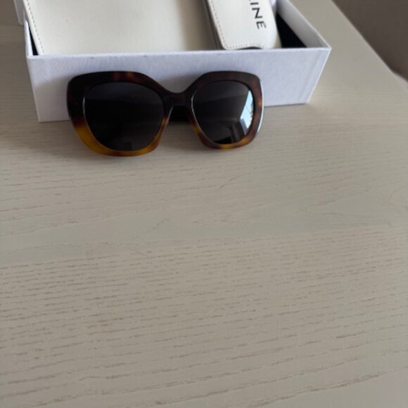 Celine Triomphe Butterfly Sunglasses in Havana - Picture 5 of 5